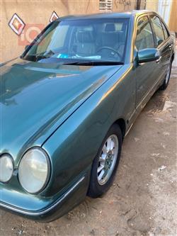 مرسيدس بنز E-Class